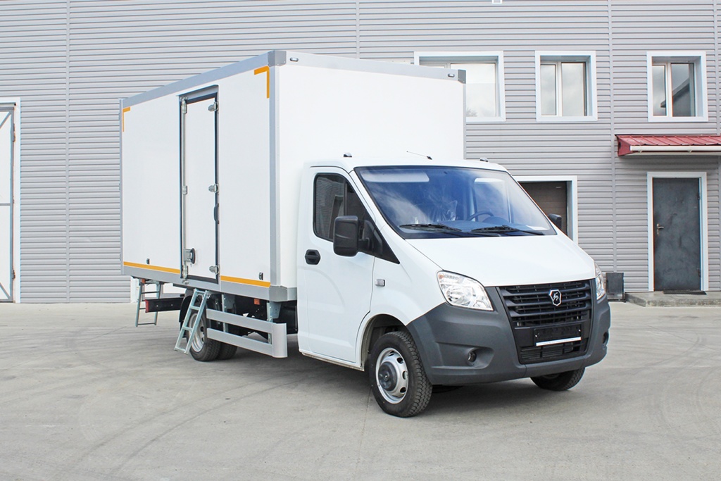 Изотермический фургон с боковой дверью A21R32 ГАЗель NEXT