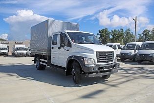 Бортовой грузовик с 7-местной кабиной С42R33-10 ГАЗон NEXT 